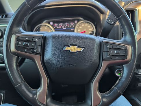 Used 2020 Chevrolet Silverado 2500 High Country w/ Technology Package AWD/4WD image 12
