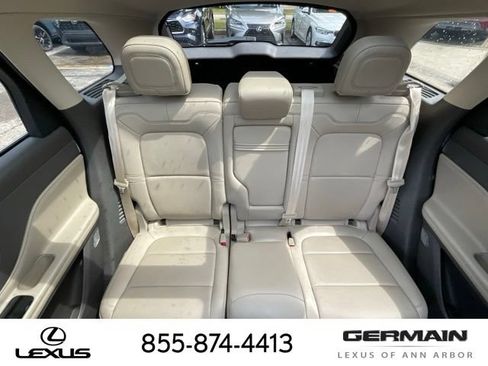 Used 2022 Lincoln Corsair Reserve w/ Equipment Group 201A AWD/4WD image 16