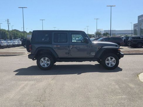 Used 2019 Jeep Wrangler Unlimited Sport S AWD/4WD image 6