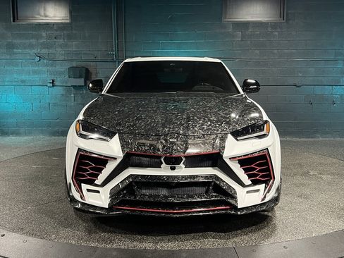 Used 2019 Lamborghini Urus image 35
