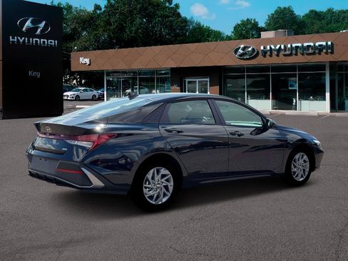 New 2026 Hyundai Elantra Blue image 8