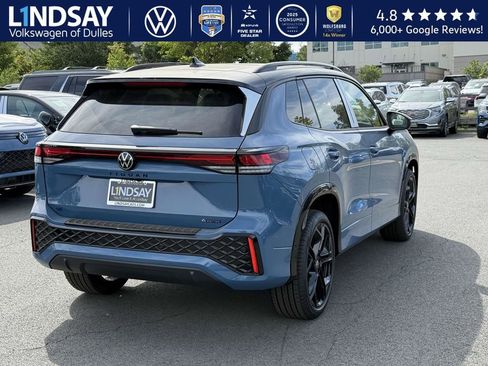 New 2025 Volkswagen Tiguan SE R-Line image 6