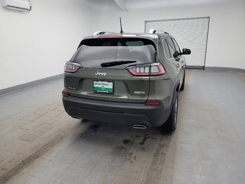 Used 2019 Jeep Cherokee Latitude Plus w/ Cold Weather Group image 7
