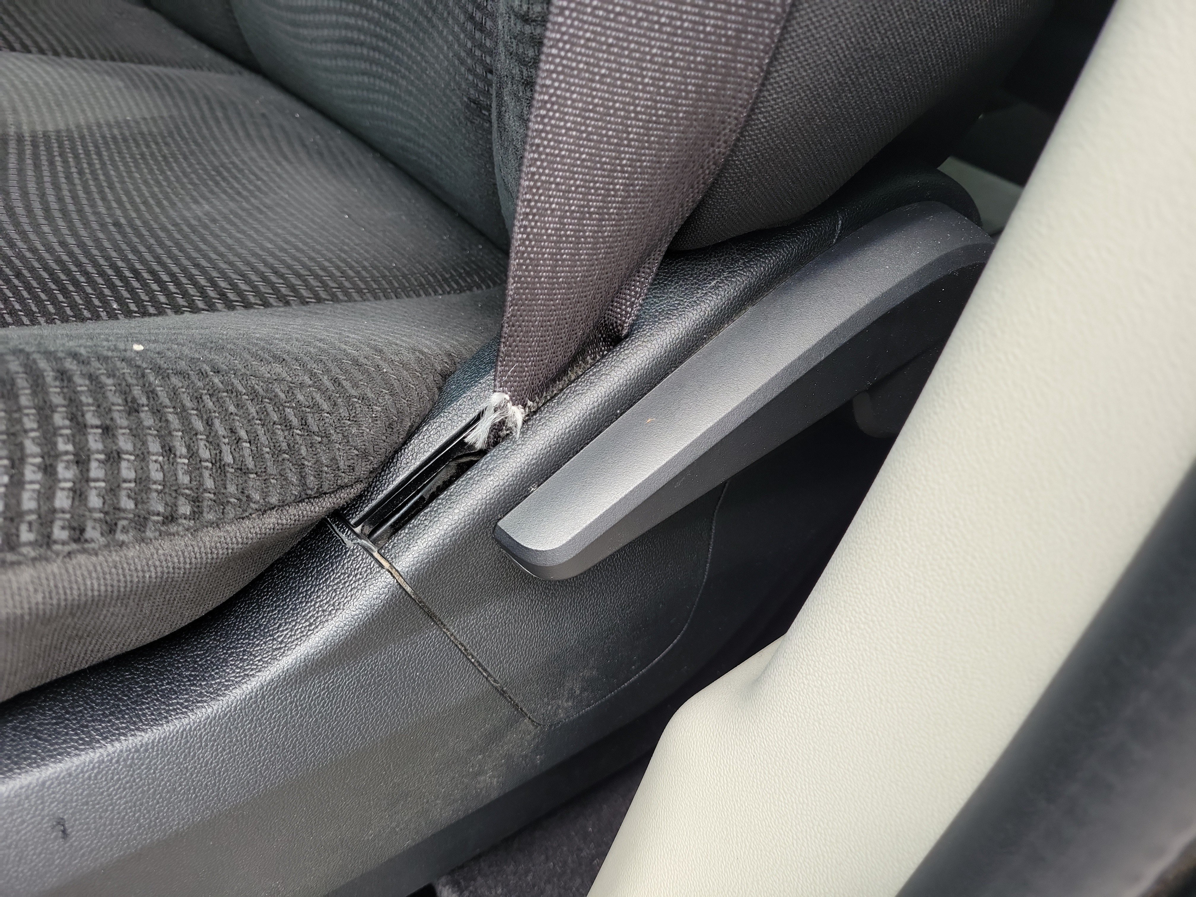 Used 2020 Dodge Grand Caravan SE FWD image 17