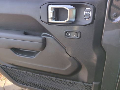 New 2026 Jeep Gladiator Willys image 13