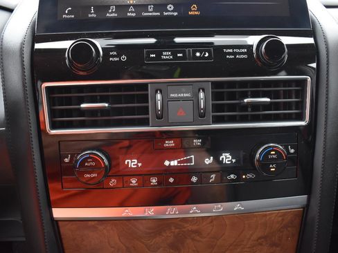 Used 2024 Nissan Armada SL w/ Captain's Chairs Package RWD image 42