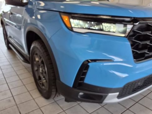 Certified 2024 Honda Pilot TrailSport image 27