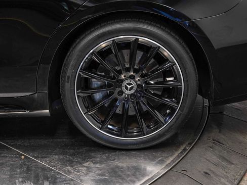 Used 2023 Mercedes-Benz S 500 4MATIC w/ AMG Line image 10