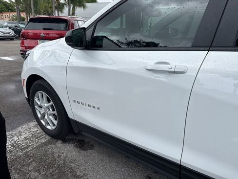 Used 2024 Chevrolet Equinox LS image 2