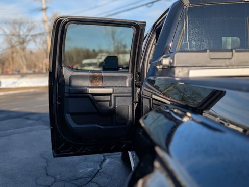 Used 2022 Ford F350 Lariat w/ Lariat Ultimate Package image 40