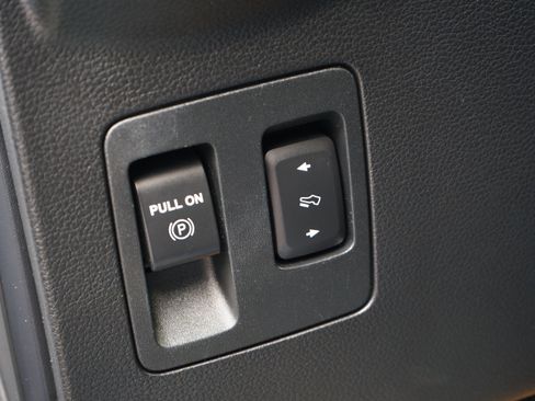 Used 2021 Ford Expedition Limited image 22