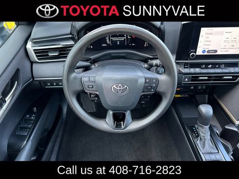 Used 2025 Toyota Camry LE FWD image 18