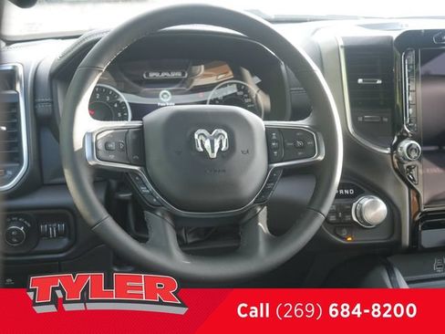New 2026 RAM 1500 Laramie AWD/4WD image 44