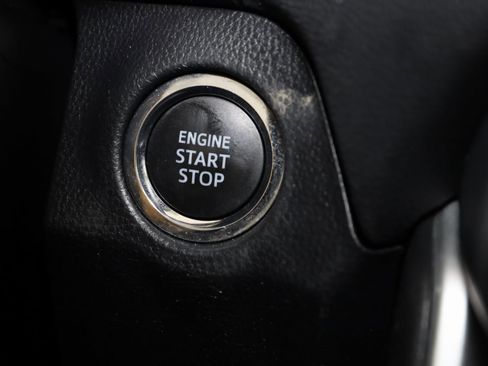 Used 2021 Toyota RAV4 XLE image 27