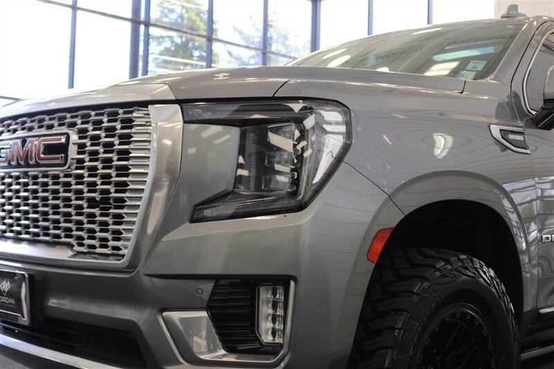 Used 2022 GMC Yukon Denali AWD/4WD image 12