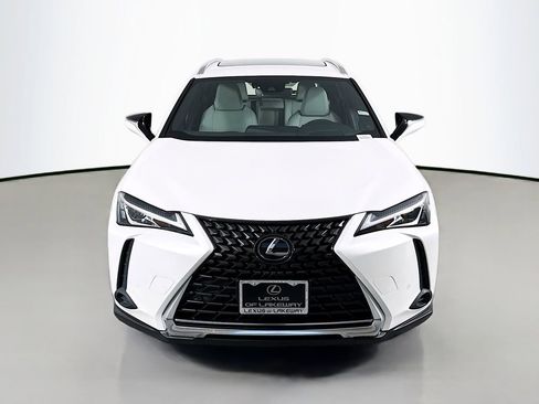 Certified 2020 Lexus UX 200 200 Base image 2
