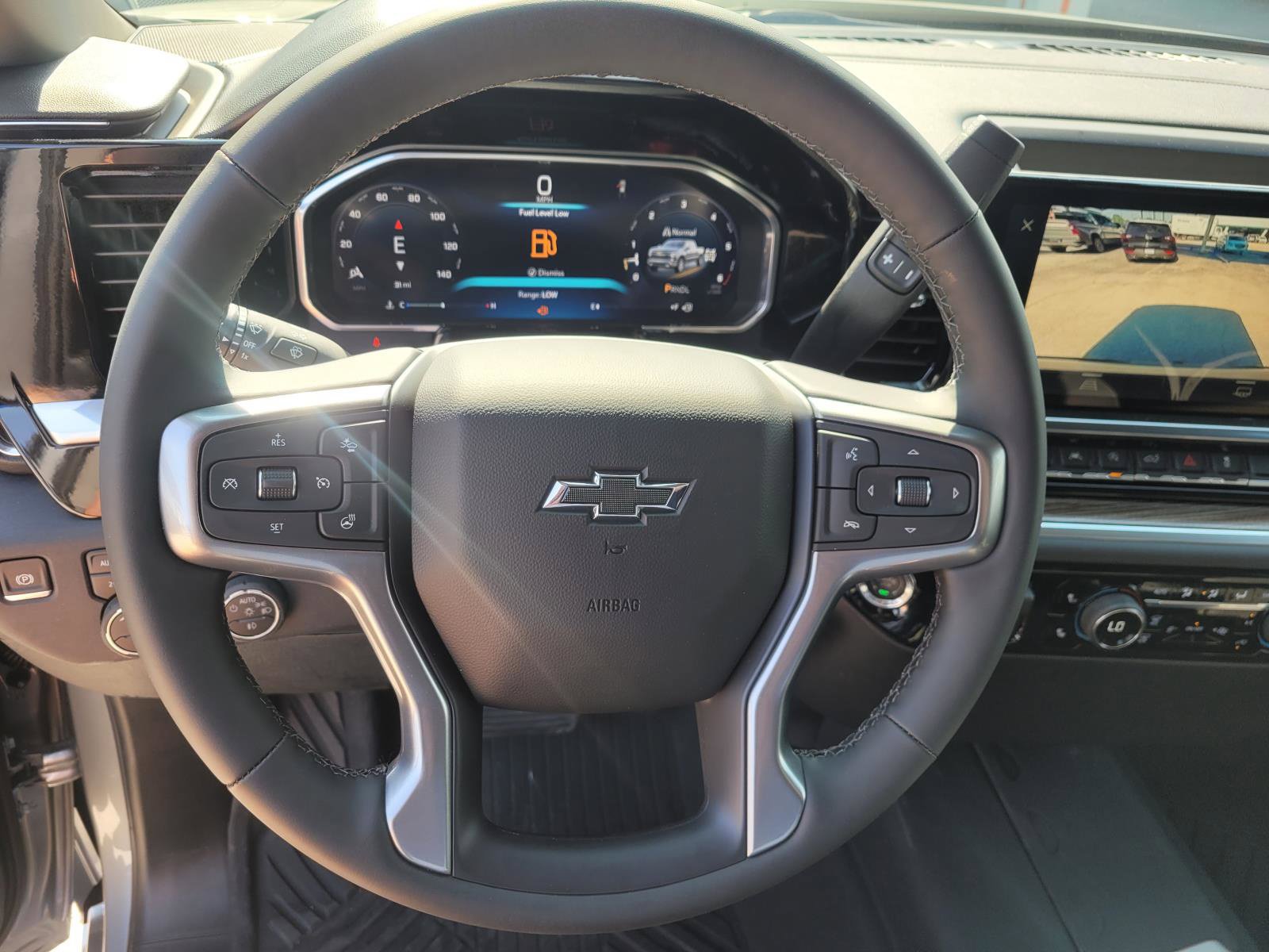 New 2026 Chevrolet Silverado 1500 RST w/ Dark Appearance Package AWD/4WD image 15