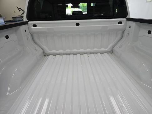 Used 2025 Chevrolet Colorado Z71 w/ Z71 Convenience Package 2 AWD/4WD image 8