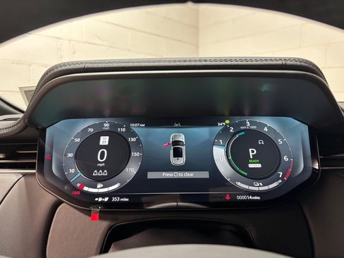 New 2025 Land Rover Range Rover Sport Dynamic SE image 17