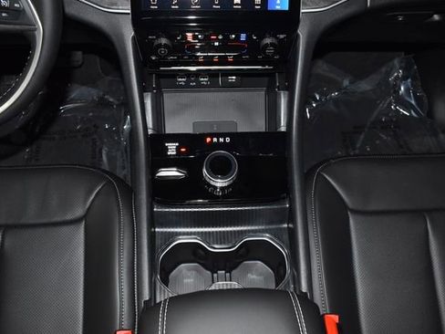 New 2025 Jeep Grand Cherokee L Limited w/ Luxury Tech Group II image 19