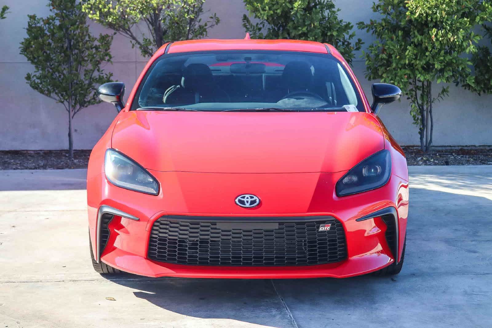Used 2025 Toyota GR86 Premium w/ Performance Package RWD image 2