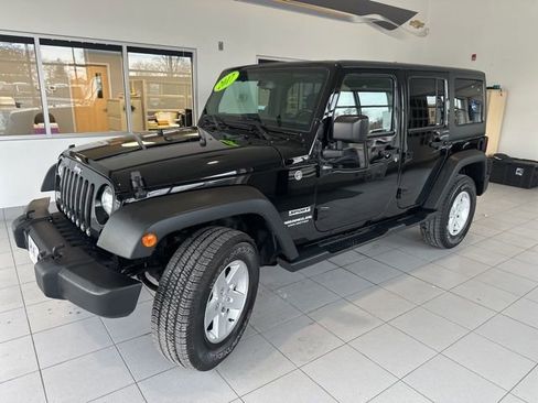 Used 2017 Jeep Wrangler Unlimited Sport w/ Power Convenience Group image 3