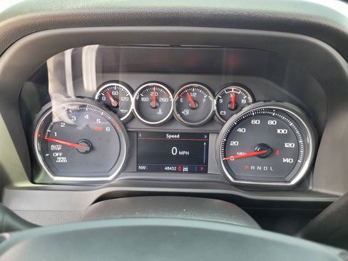 Used 2022 Chevrolet Silverado 1500 RST AWD/4WD image 23