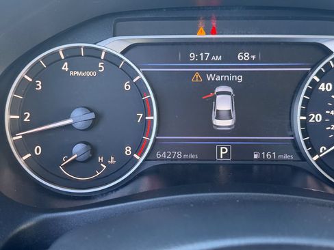 Used 2023 Nissan Altima 2.5 SV FWD image 16