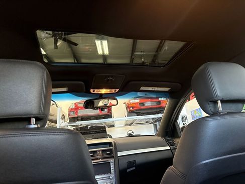 Used 2009 Pontiac G8 GXP image 96