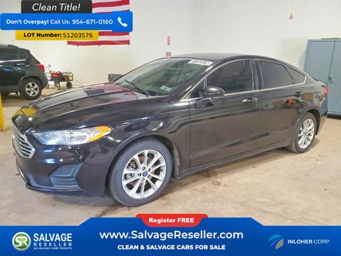 Used 2020 Ford Fusion SE FWD image 1