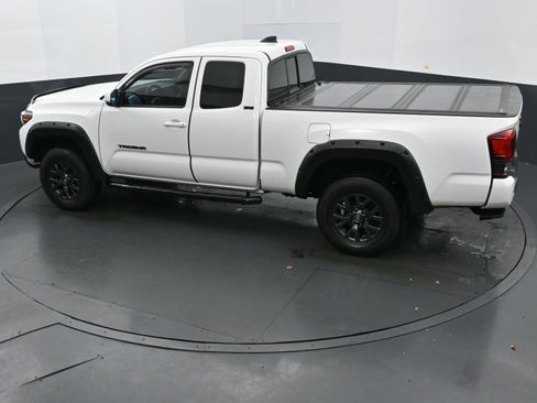 Used 2023 Toyota Tacoma SR5 image 29