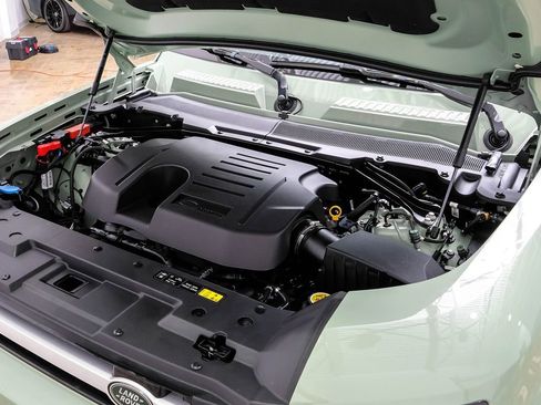 Used 2023 Land Rover Defender 110 75th Limited Edition image 36