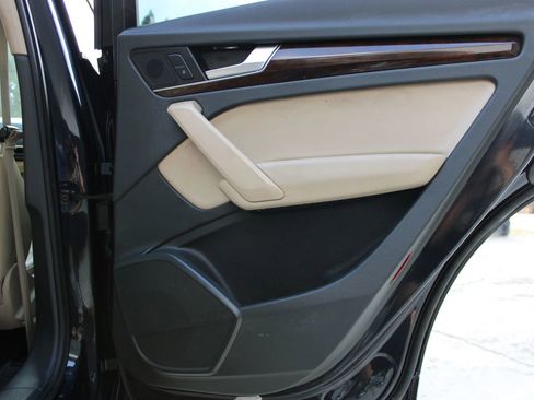 Used 2020 Audi Q5 2.0T Premium image 16