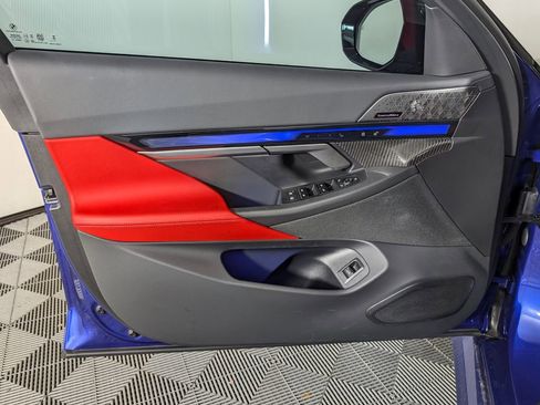 Used 2025 BMW M5 w/ Executive Package image 25