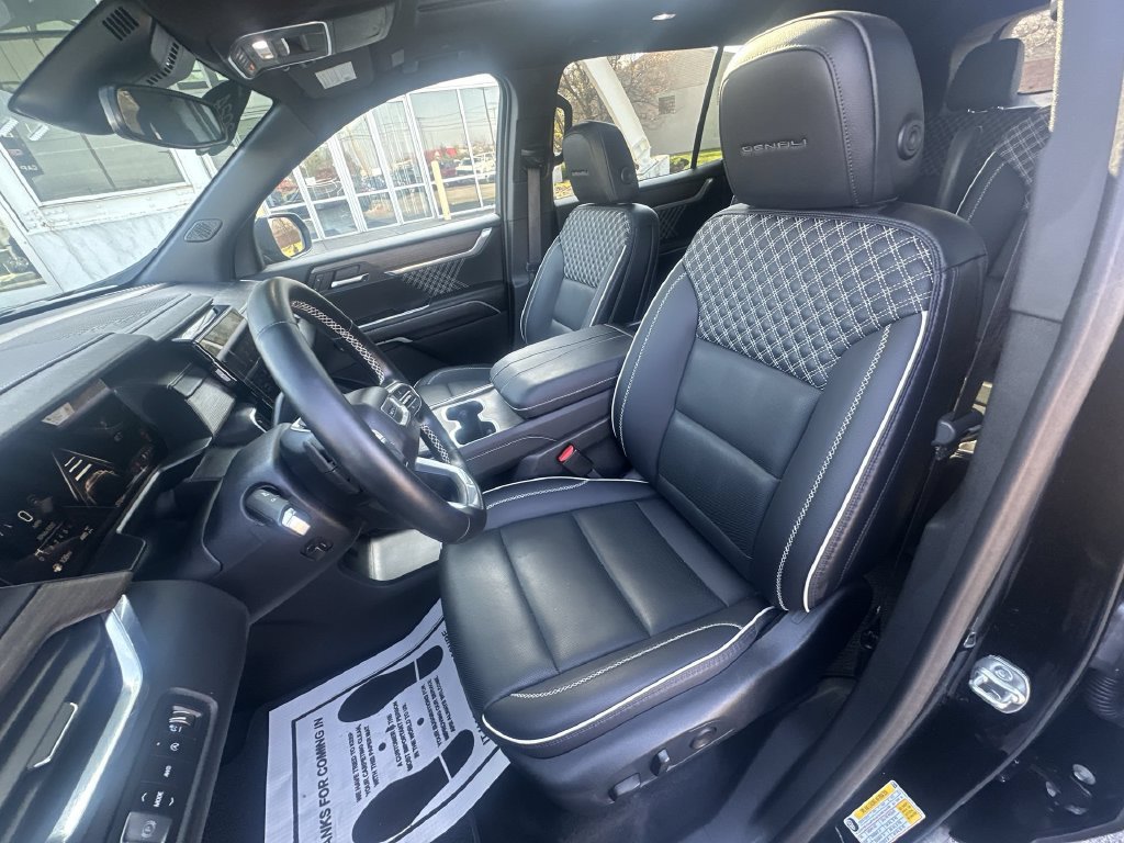 Used 2024 GMC Acadia Denali AWD/4WD image 20