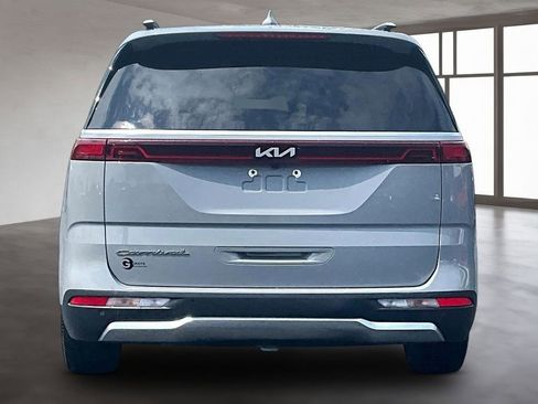 Used 2022 Kia Carnival SX Prestige FWD image 5