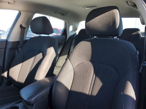 Used 2020 Kia Optima LX image 9