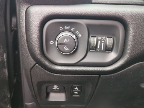 New 2026 RAM 1500 Big Horn AWD/4WD image 18