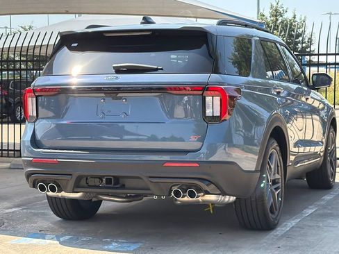 Used 2026 Ford Explorer ST w/ Sun And Sound Package RWD image 4