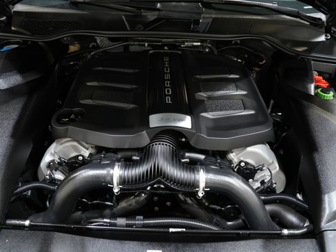 Used 2016 Porsche Cayenne GTS image 50