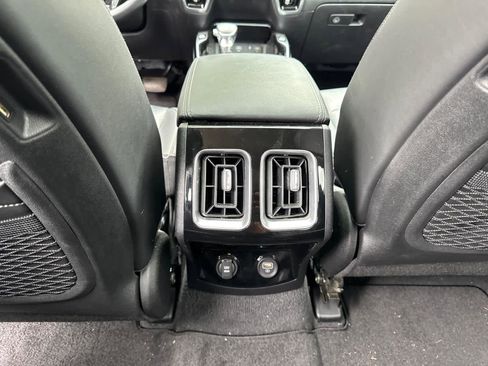 Used 2022 Kia Sorento SX image 33