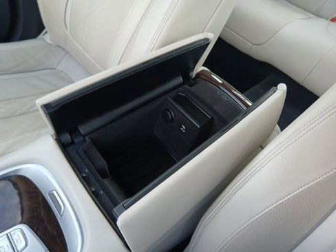 Used 2017 BMW 740i image 22