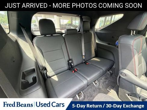 Used 2024 Chevrolet Traverse RS AWD/4WD image 15