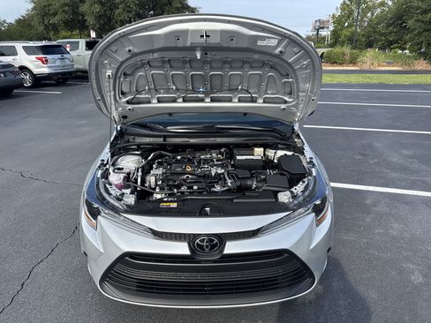 Used 2026 Toyota Corolla LE FWD image 21