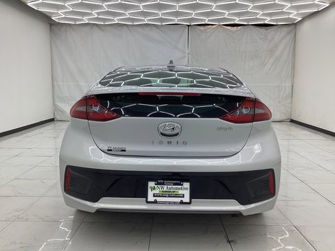 Used 2019 Hyundai Ioniq Limited image 10