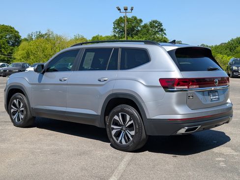 Used 2024 Volkswagen Atlas SE image 7