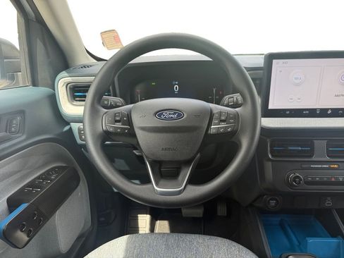 Used 2025 Ford Maverick XLT FWD image 12