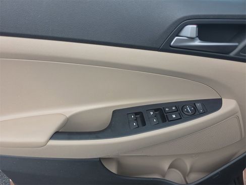 Used 2017 Hyundai Tucson SE image 15