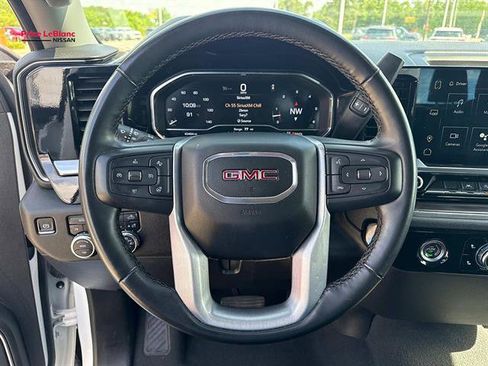 Used 2024 GMC Sierra 1500 SLT AWD/4WD image 21