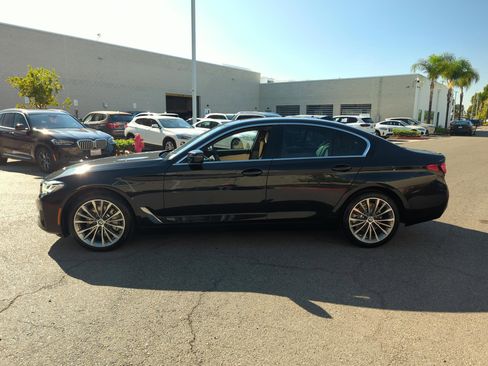 Used 2023 BMW 530i w/ Premium Package image 7